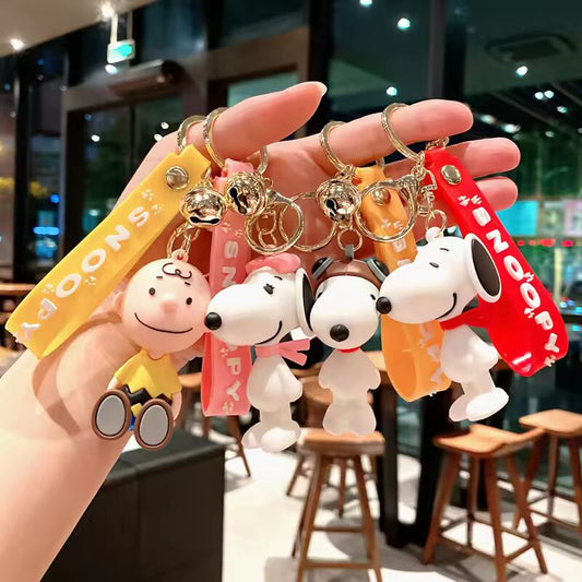Miniso Cartoon Snoopy Keychain Charlie Doll Pendant Car Small Pendant Girl Small Gift Christmas Couple Student Backpack Pendant