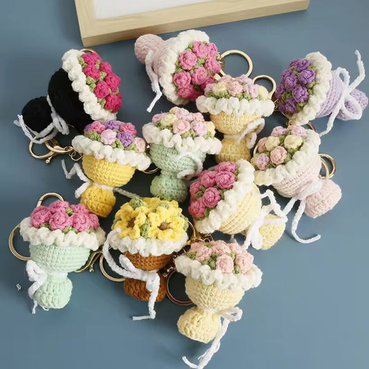 Handmake Crochet Rose Bouquet Keychain Creative Mini Floral Bouquet Knitting Keyrings For Gifts Cute Flower Keychain Wholesale